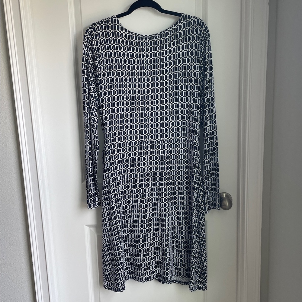 CYNTHIA ROWLEY Geometric Wrap Dress - Picture 4 of 8